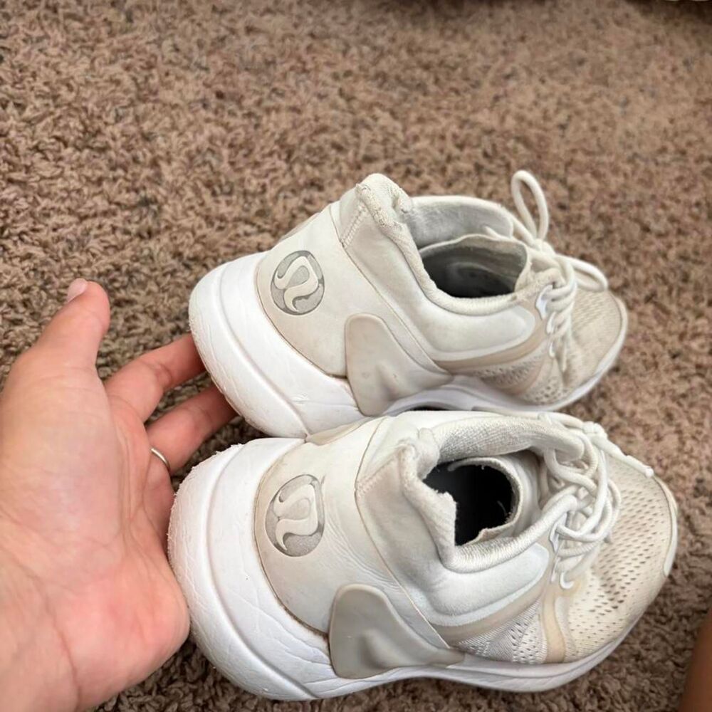 LULULEMON Women's White Athletic Training Sneakers Running Gym Workout Shoes Siz